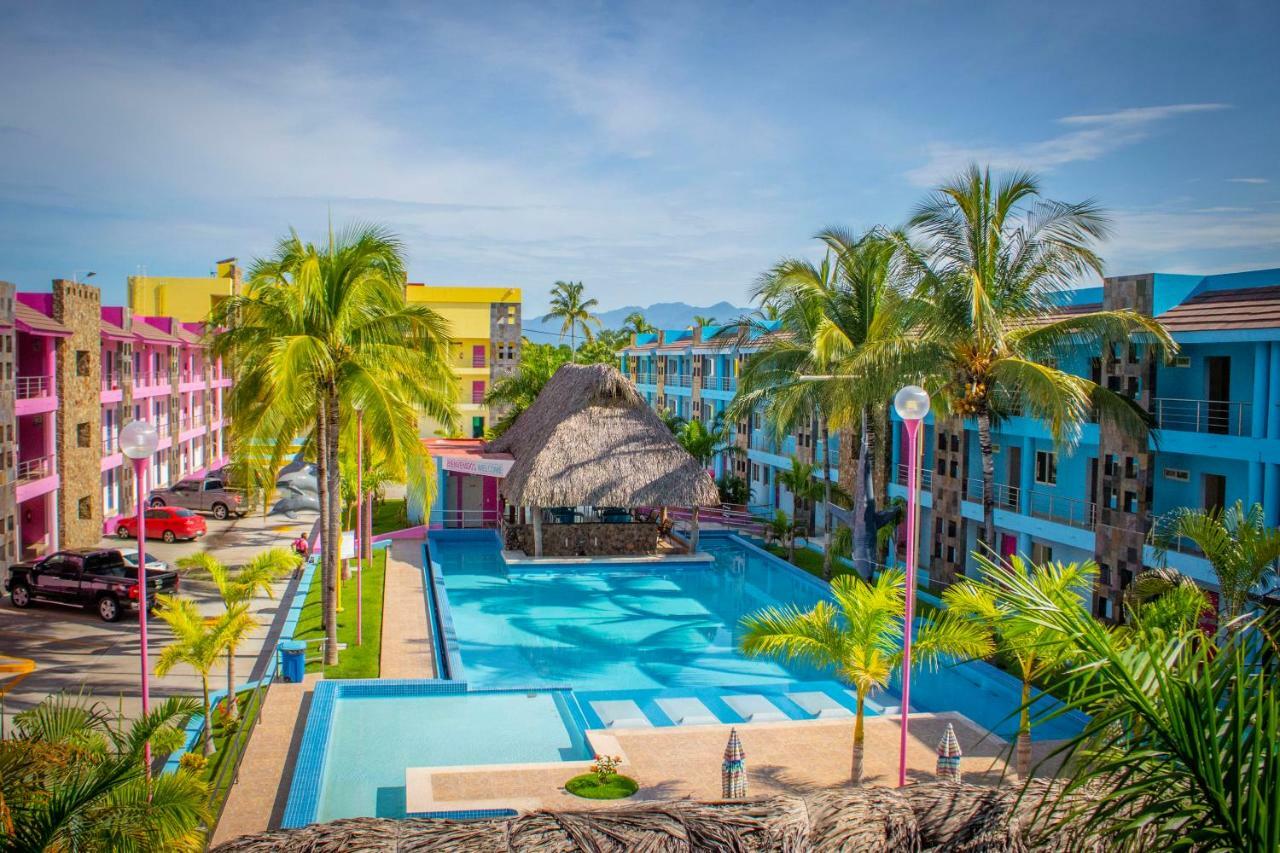 Miami Inn Нуэво-Вальярта Экстерьер фото