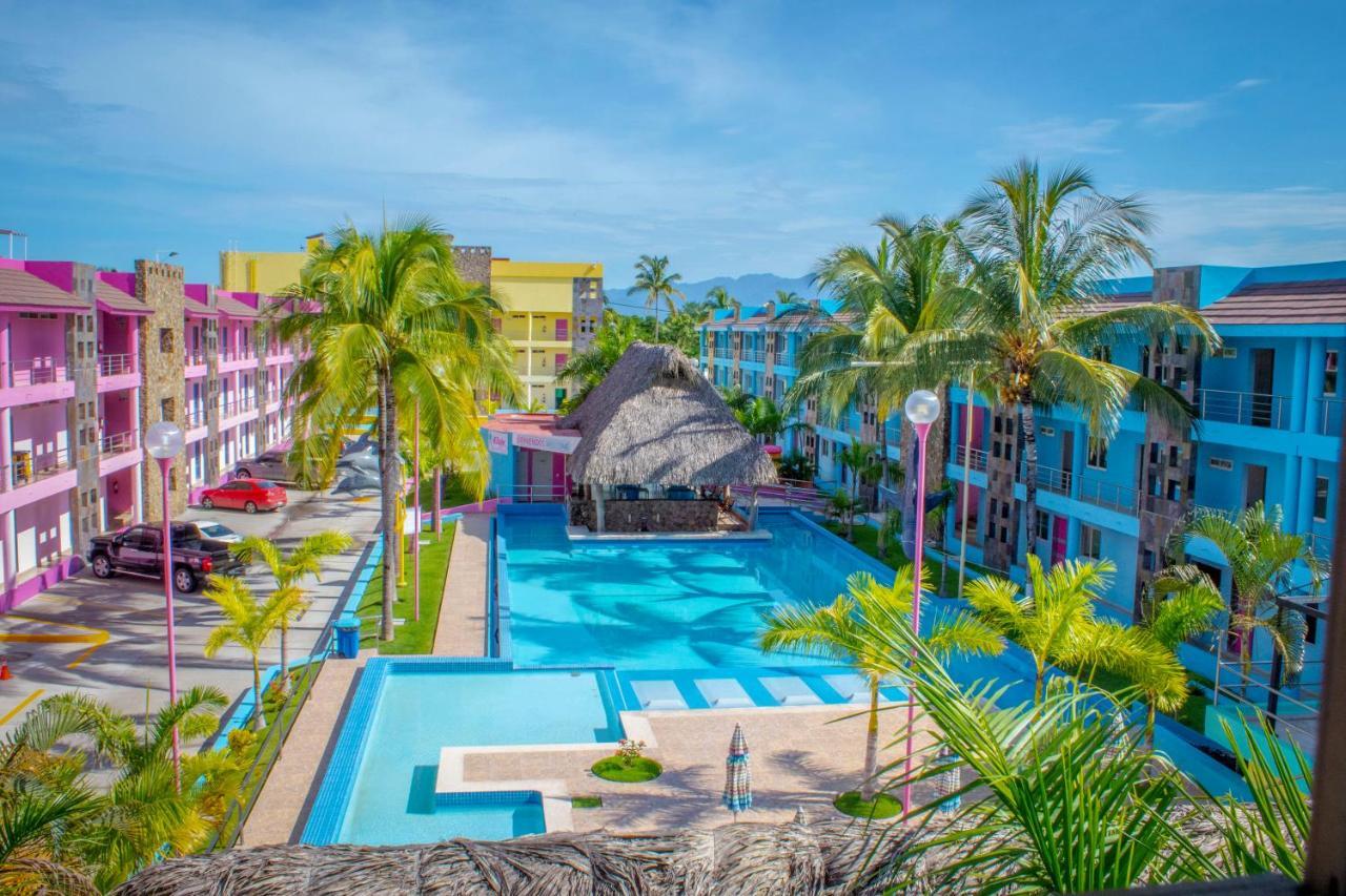 Miami Inn Нуэво-Вальярта Экстерьер фото